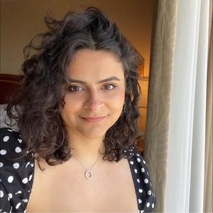 Meet your Posher, Mariana